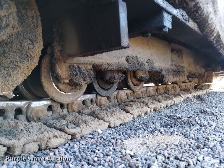 image for item DK8953 2017 LeeBoy 8510E  paver