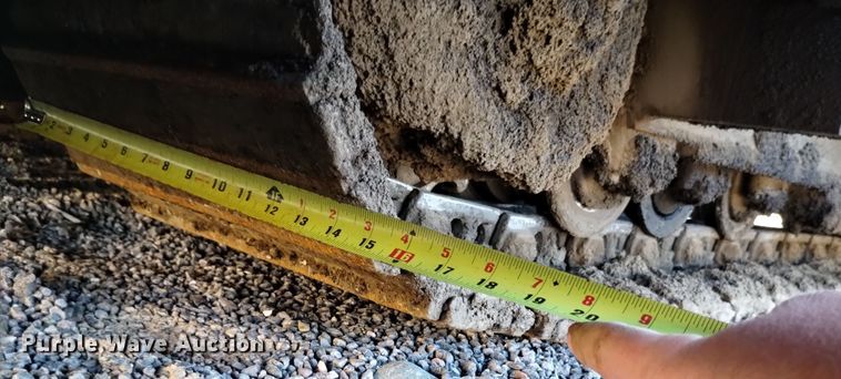 image for item DK8953 2017 LeeBoy 8510E  paver