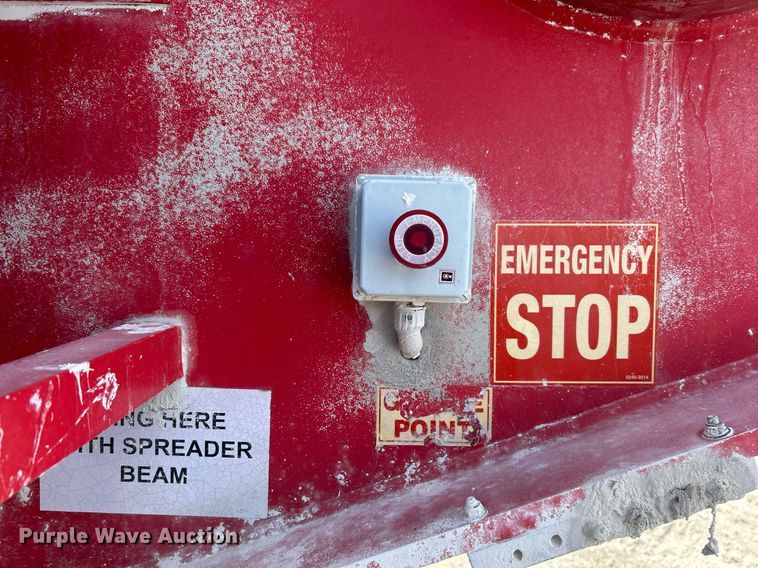 image for item DL7142 2016 Striker Crushing & Screening H5400  crusher