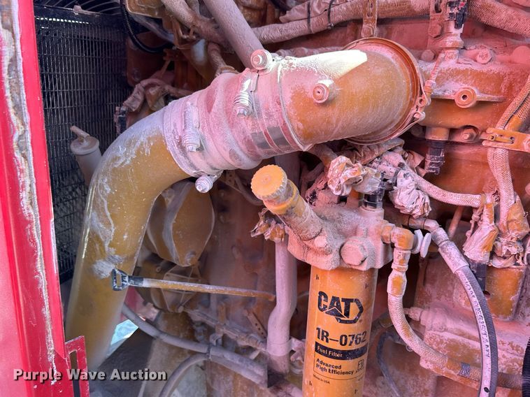 image for item DL7142 2016 Striker Crushing & Screening H5400  crusher