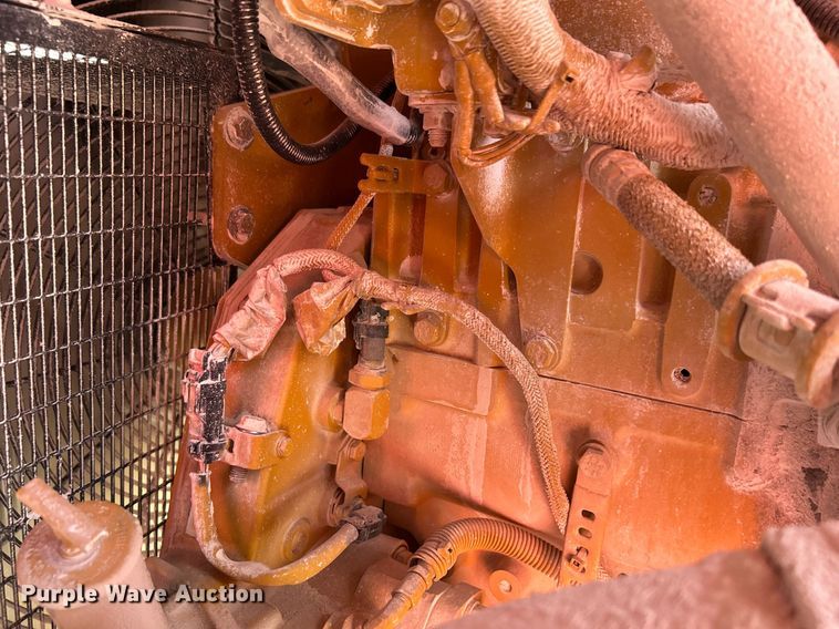 image for item DL7142 2016 Striker Crushing & Screening H5400  crusher