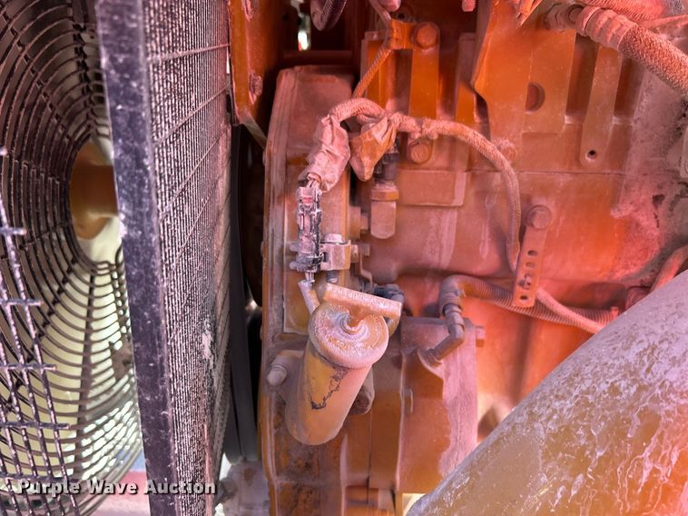 image for item DL7142 2016 Striker Crushing & Screening H5400  crusher