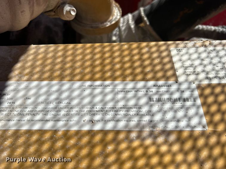 image for item DL7142 2016 Striker Crushing & Screening H5400  crusher