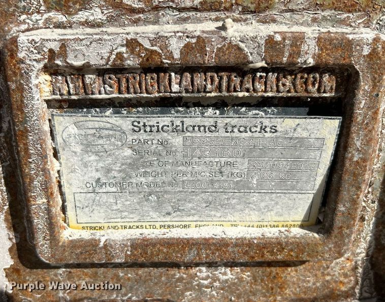 image for item DL7142 2016 Striker Crushing & Screening H5400  crusher