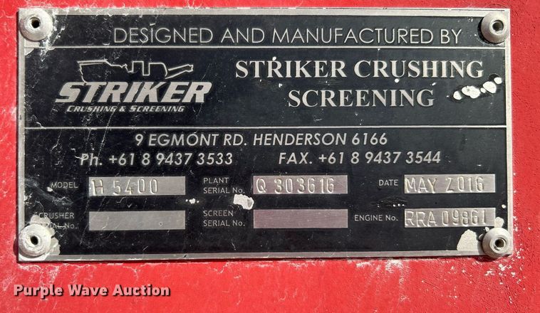 image for item DL7142 2016 Striker Crushing & Screening H5400  crusher