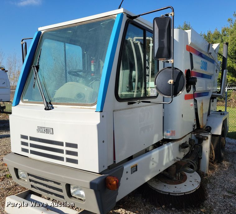 image for item DL7751 1998 Johnston 3000  street sweeper truck