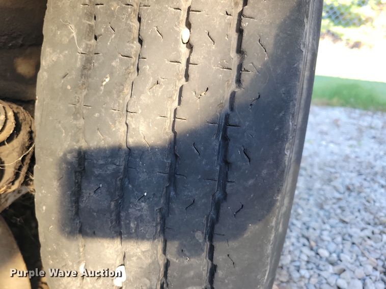 image for item DL7751 1998 Johnston 3000  street sweeper truck