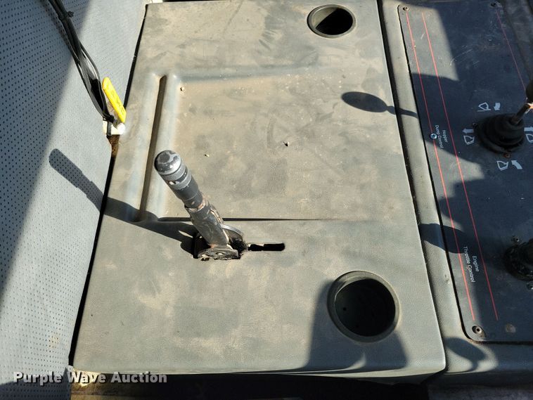 image for item DL7752 1992 Elgin Pelican Series P  street sweeper truck