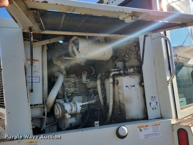 image for item DL7752 1992 Elgin Pelican Series P  street sweeper truck