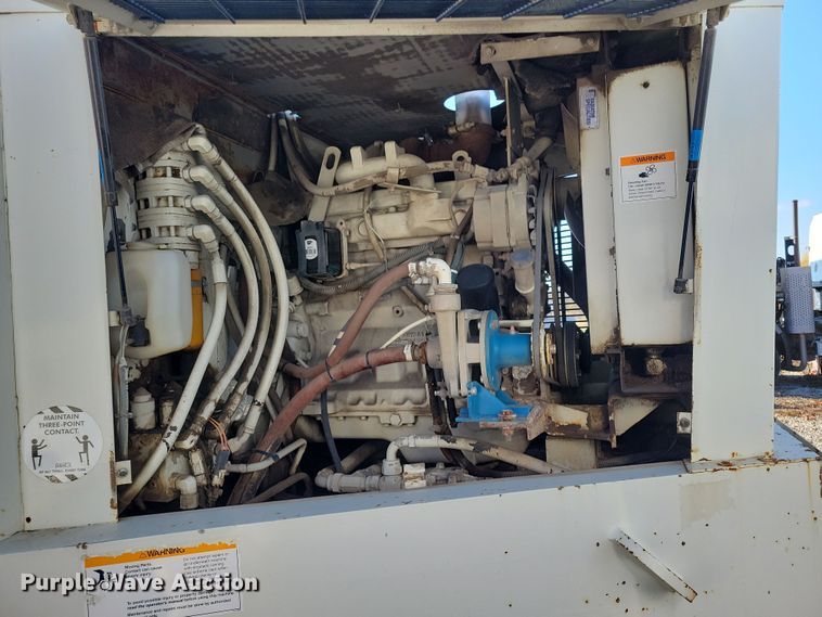 image for item DL7752 1992 Elgin Pelican Series P  street sweeper truck