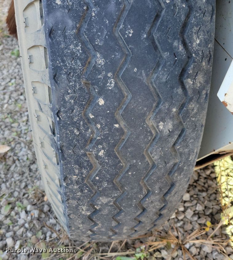 image for item DL7752 1992 Elgin Pelican Series P  street sweeper truck