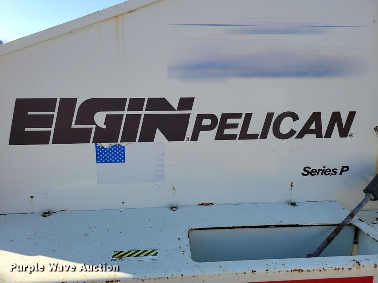 image for item DL7752 1992 Elgin Pelican Series P  street sweeper truck