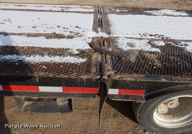 image for item DL7813 2002 Ledwell LW48 HT2-8  drop deck equipment trailer