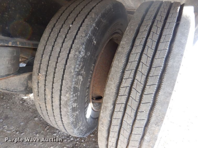 image for item DL7813 2002 Ledwell LW48 HT2-8  drop deck equipment trailer