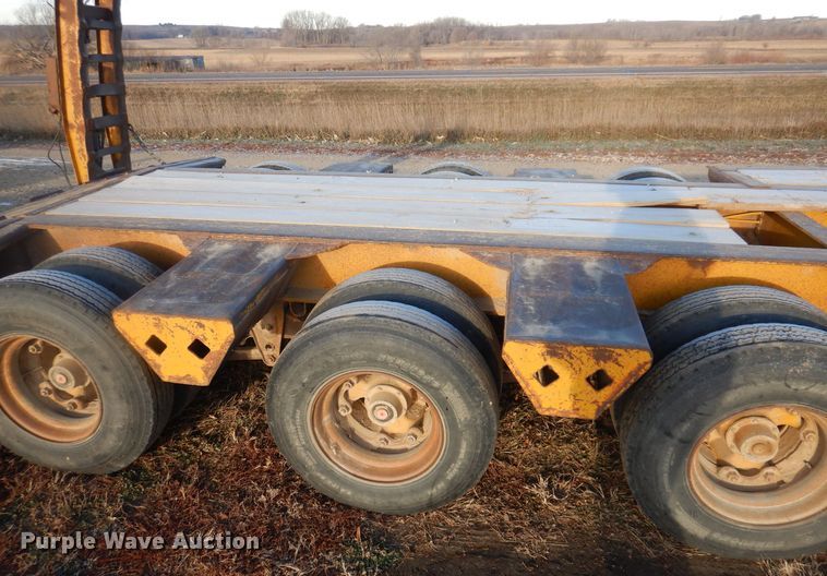 image for item DL7815 1991 Fontaine FLTT-7-35HBT  equipment trailer