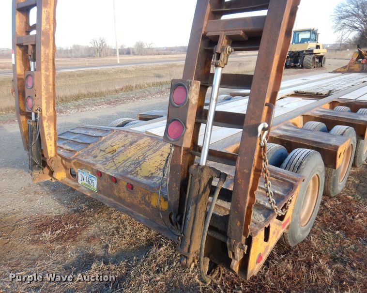 image for item DL7815 1991 Fontaine FLTT-7-35HBT  equipment trailer