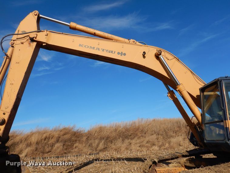 image for item DL7817 Komatsu PC 400LC-3  excavator