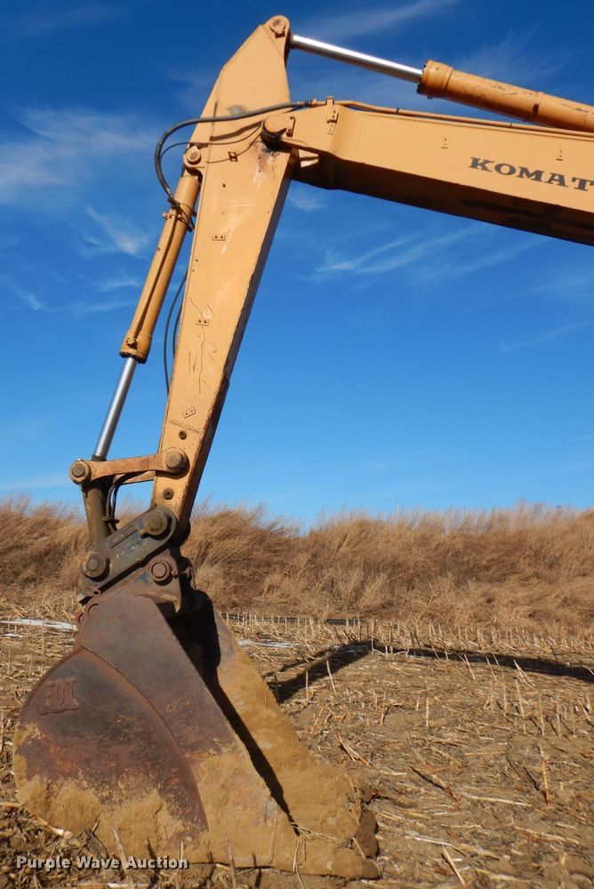 image for item DL7817 Komatsu PC 400LC-3  excavator