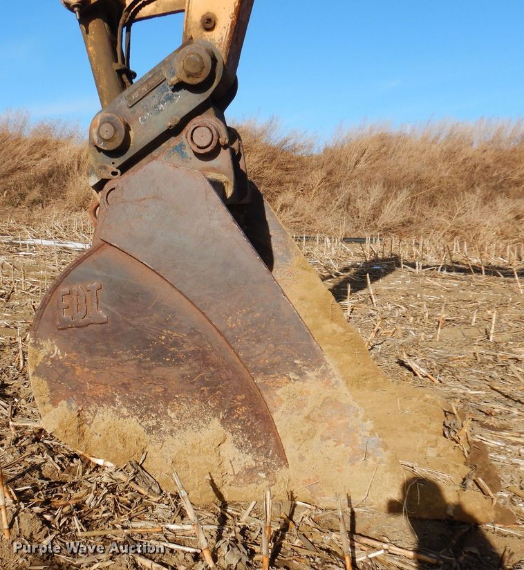 image for item DL7817 Komatsu PC 400LC-3  excavator