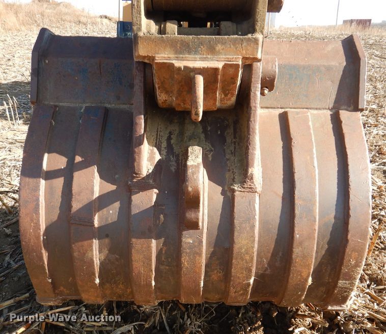 image for item DL7817 Komatsu PC 400LC-3  excavator