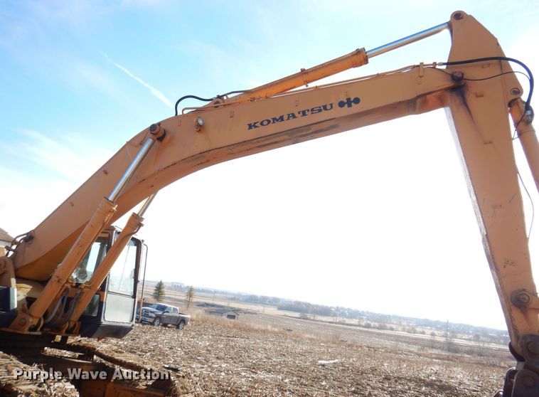 image for item DL7817 Komatsu PC 400LC-3  excavator