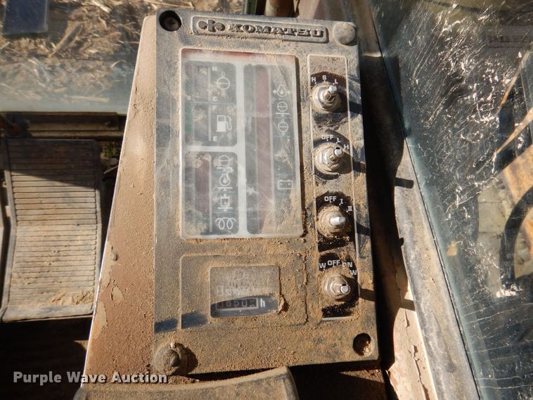 image for item DL7817 Komatsu PC 400LC-3  excavator