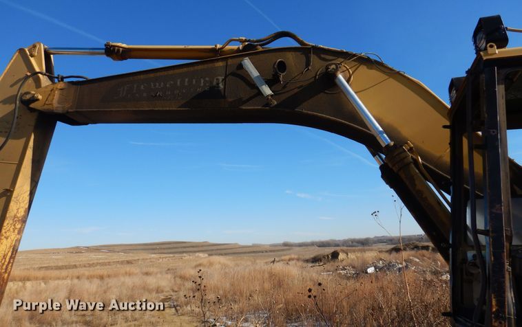 image for item DL7818 Caterpillar EL200B  excavator