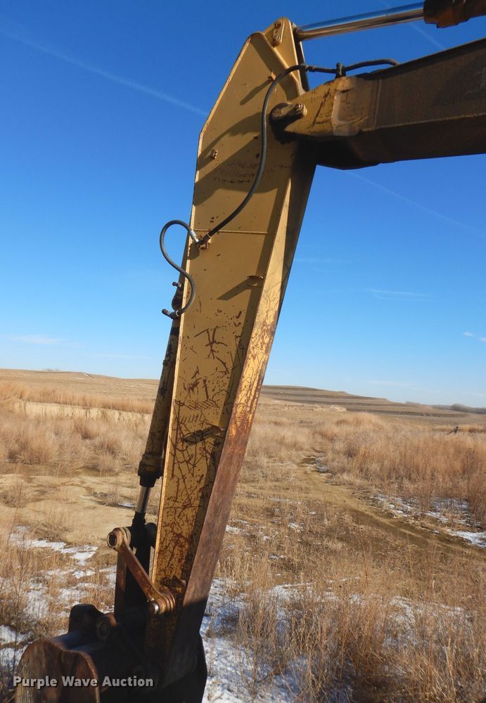 image for item DL7818 Caterpillar EL200B  excavator