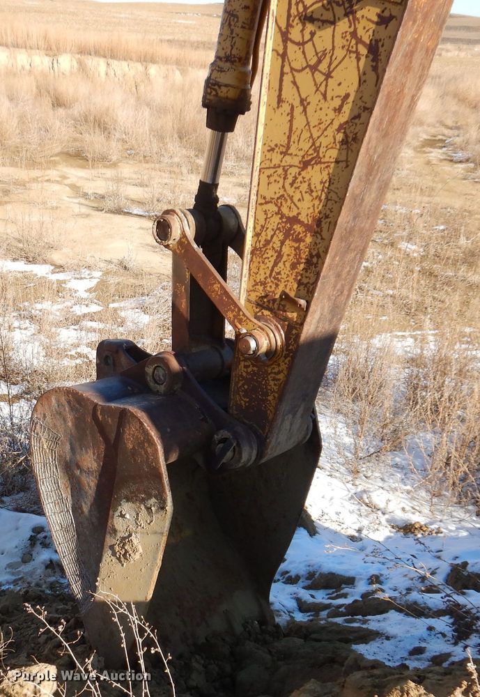 image for item DL7818 Caterpillar EL200B  excavator