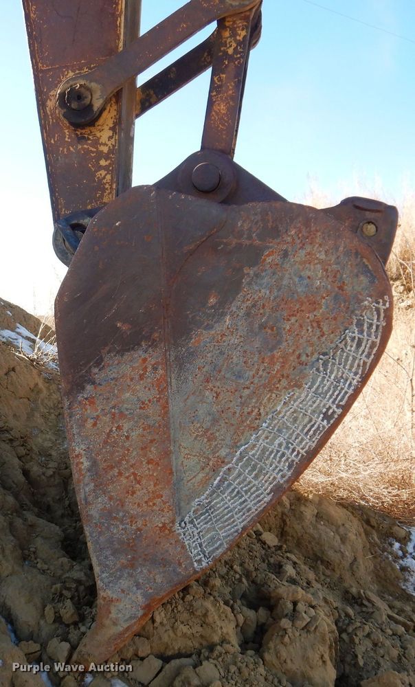 image for item DL7818 Caterpillar EL200B  excavator