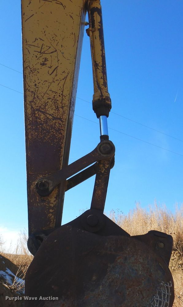 image for item DL7818 Caterpillar EL200B  excavator