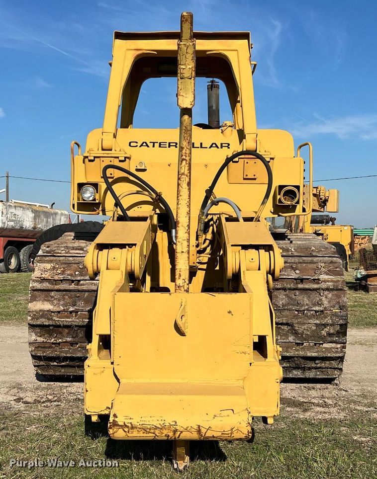 image for item DM2006 1978 Caterpillar D9H  dozer