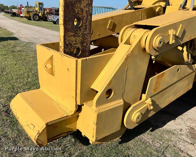 image for item DM2006 1978 Caterpillar D9H  dozer