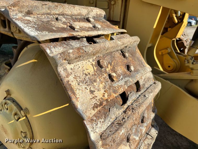 image for item DM2006 1978 Caterpillar D9H  dozer
