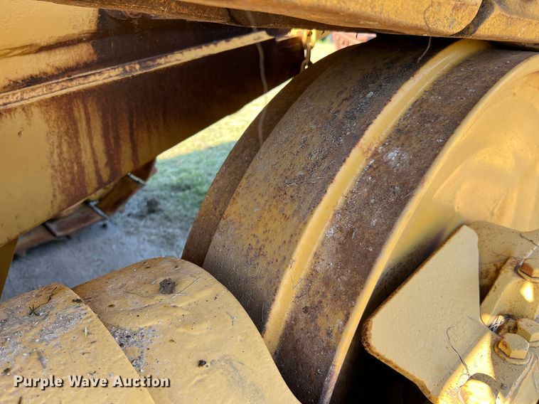 image for item DM2006 1978 Caterpillar D9H  dozer