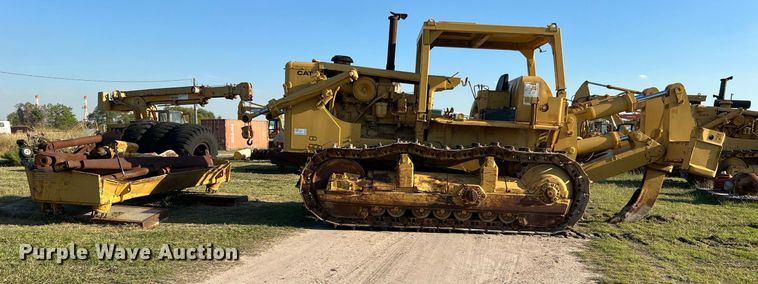 image for item DM2007 Caterpillar D9G  dozer