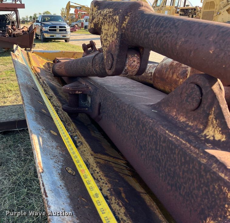 image for item DM2007 Caterpillar D9G  dozer