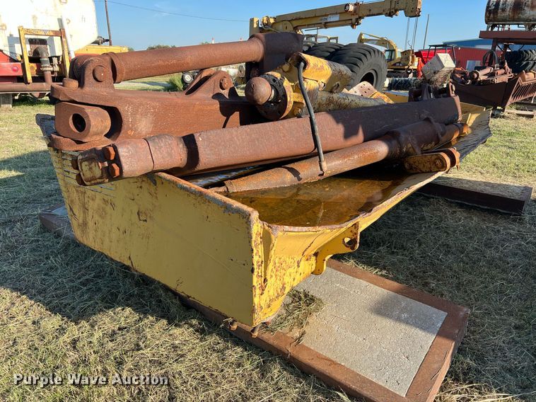 image for item DM2007 Caterpillar D9G  dozer