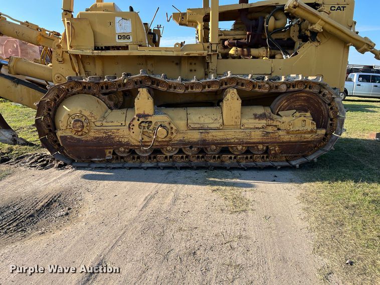 image for item DM2007 Caterpillar D9G  dozer