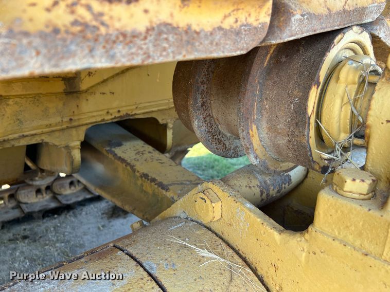 image for item DM2007 Caterpillar D9G  dozer