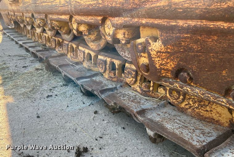 image for item DM2007 Caterpillar D9G  dozer