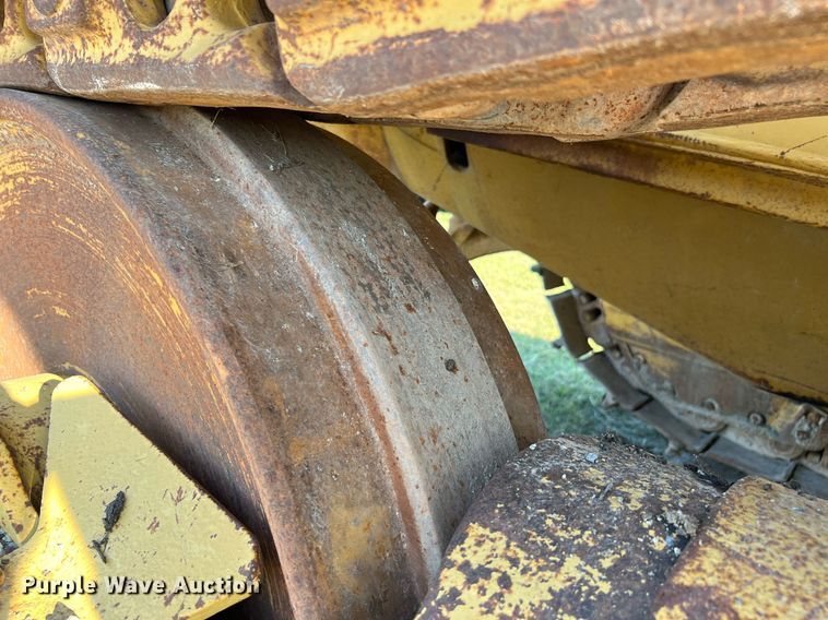 image for item DM2007 Caterpillar D9G  dozer