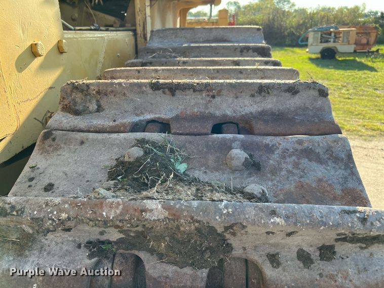 image for item DM2007 Caterpillar D9G  dozer