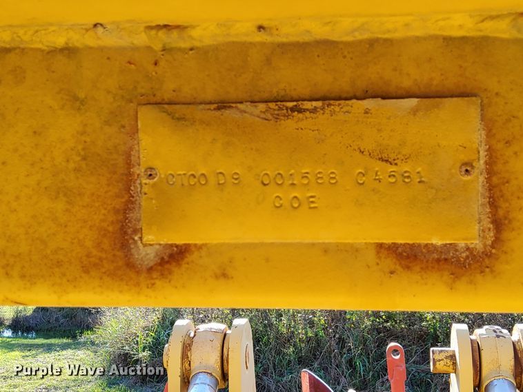 image for item DM2007 Caterpillar D9G  dozer