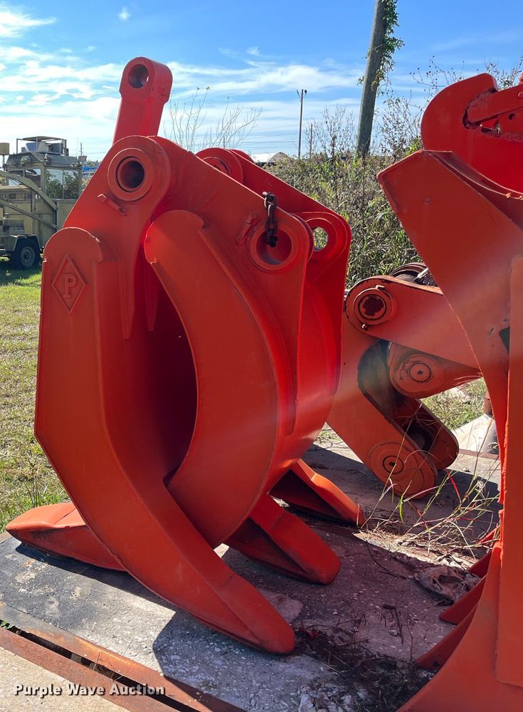 image for item DM2008 Pemberton 6990 JD200D1  excavator grapple