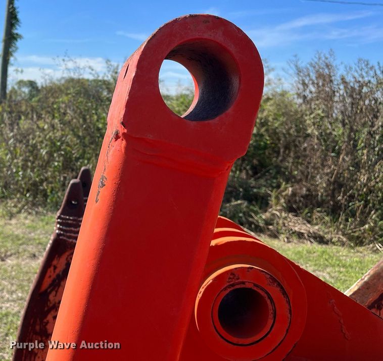 image for item DM2008 Pemberton 6990 JD200D1  excavator grapple