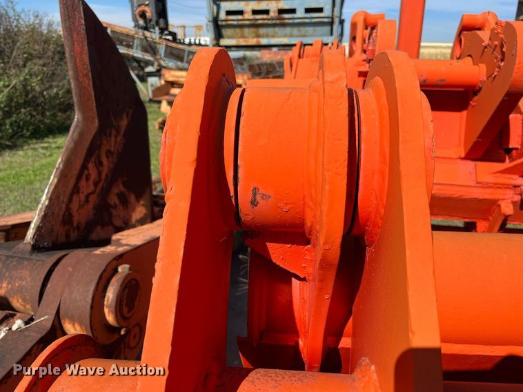 image for item DM2008 Pemberton 6990 JD200D1  excavator grapple