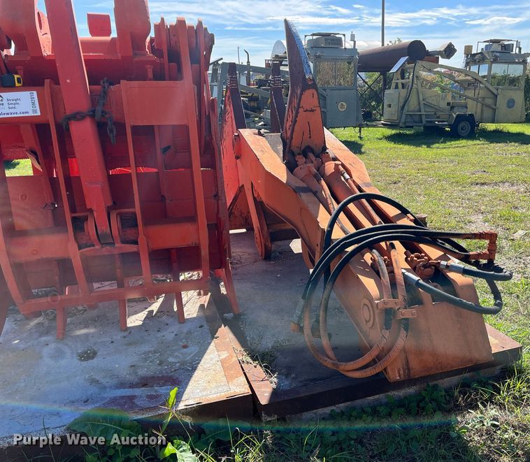 image for item DM2009 Pemberton  excavator wood shear