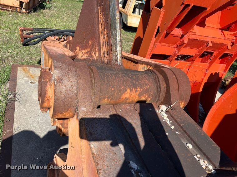 image for item DM2009 Pemberton  excavator wood shear