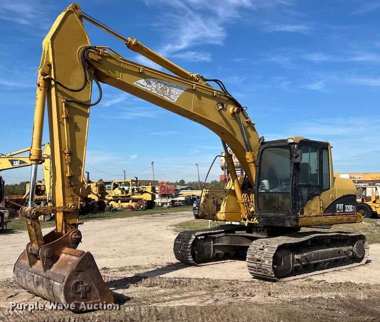 image for item DM2015 2000 Caterpillar 320CU  excavator